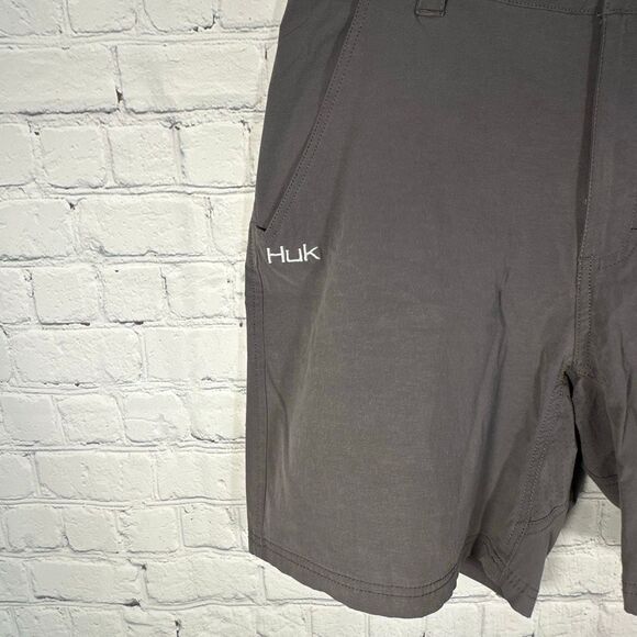 HUK Shorts Large Men's Gray Next Level Quick-Drying Performance Fishing Shorts - Picture 3 of 10